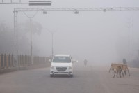 घने कोहरे से जनजीवन प्रभावित