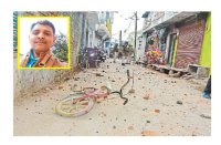 Driver's intelligence during stone pelting, transported school childre