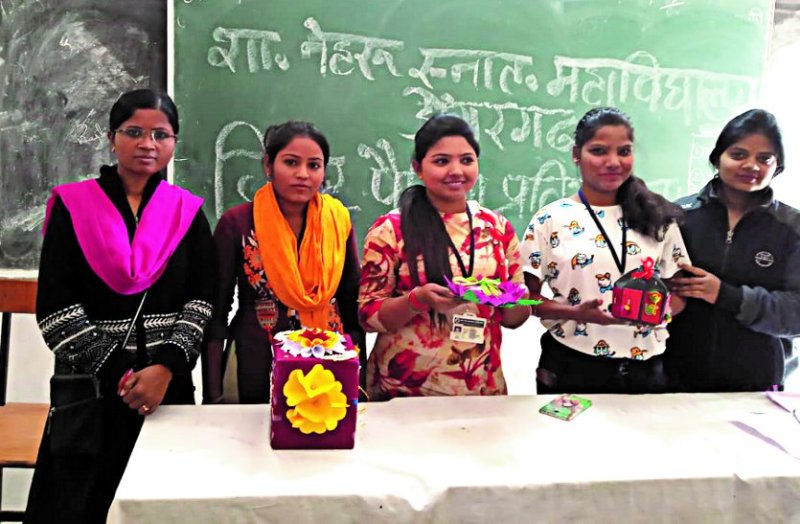 Manisha in chair race, forgiveness in slow cycle, Bharti in 100 meters race, topped table tennis