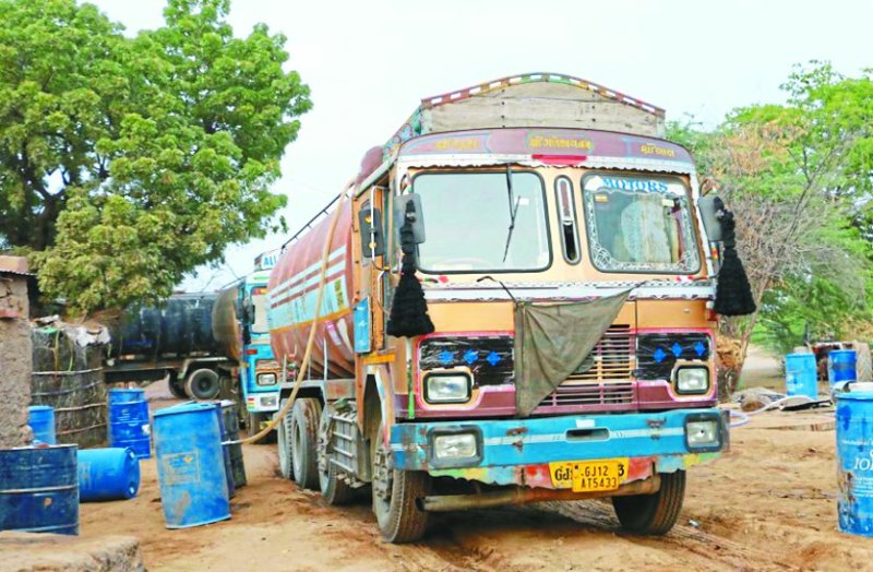 Black business of illegal chemical busted, factory caught, 12 accused arrested