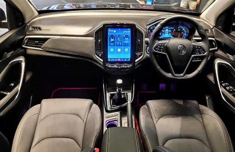 MG Hector 7 Seater Spotted