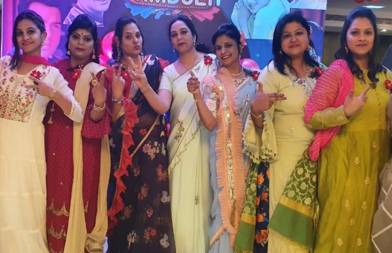 फैमिली ग्रैंड तंबोला में विनर्स को मिले ब्रांडेड गिफ्ट