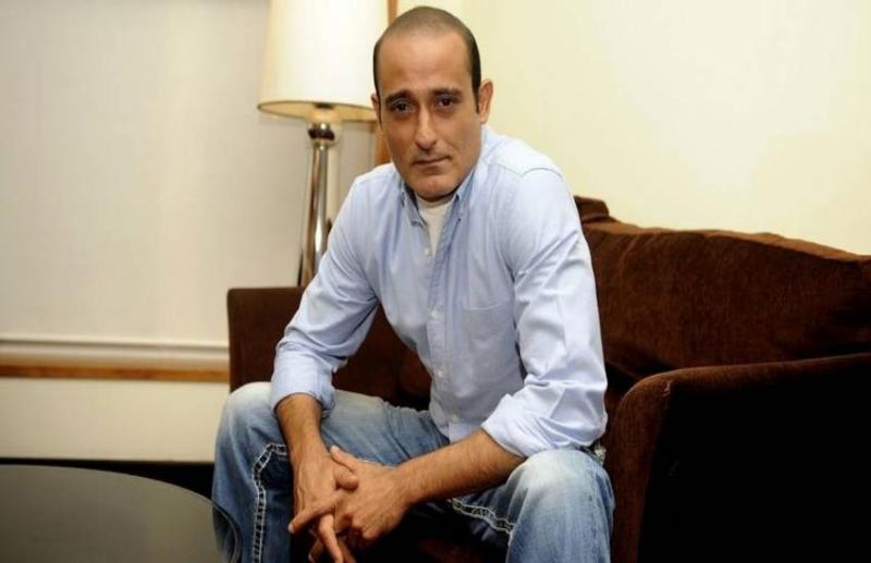 गंजेपन की वजह से अक्षय खन्ना टूटे