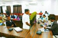 Jansunwai Additional Collector listened to the problem of 74 applicant