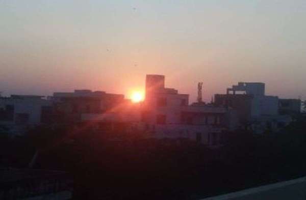 #Sunset  : आप भी देखें मकर  संक्रांति पर सूर्यास्त की खूबसूरत तस्वीरें