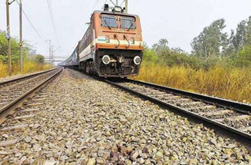 ट्रेन दुर्घटनाग्रस्त होने पर बिलासपुर में बनाया गया हेल्पडेस्क