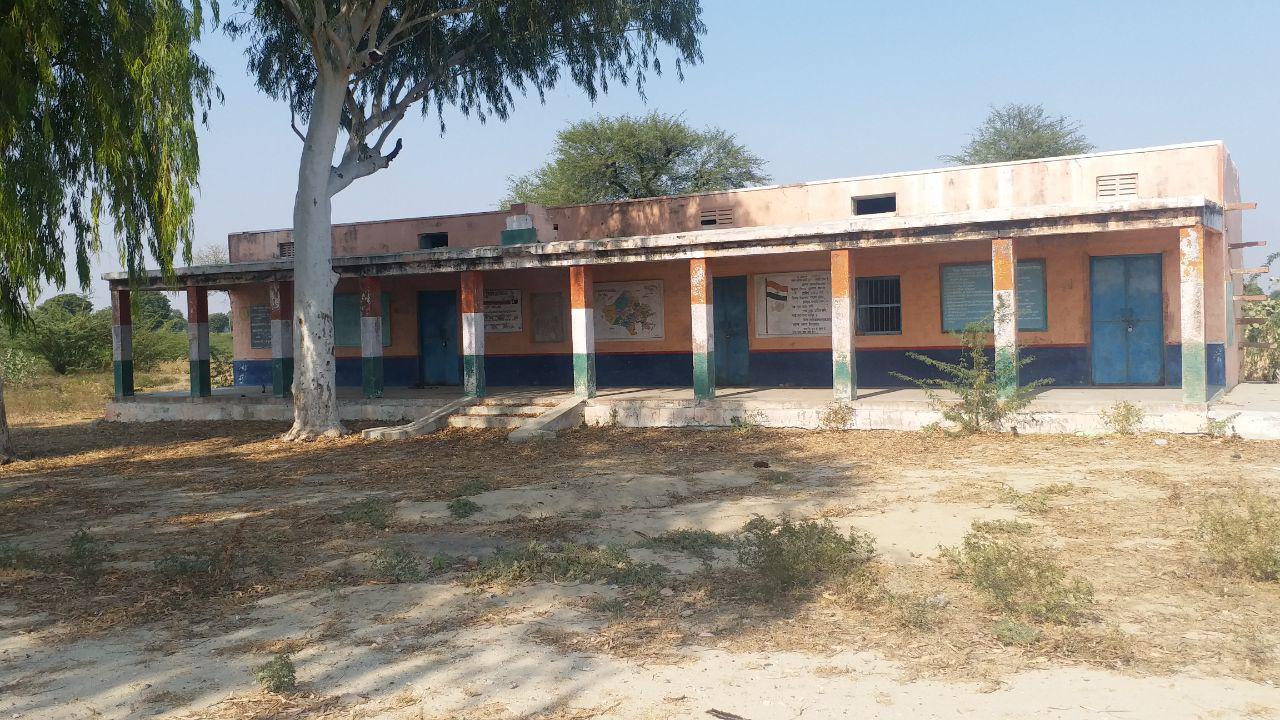 कभी यहां आवाज गूंजा करती थी क से कबूतर, ख से खरगोश...