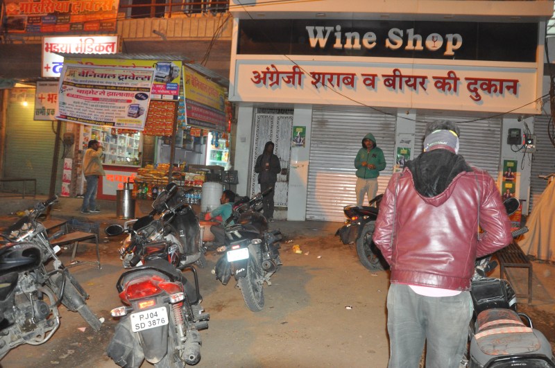 Liquor contracts opened after 8 pm