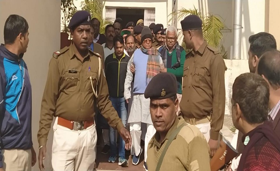 चारा घोटाले में लालू प्रसाद यादव की कोर्ट में पेशी