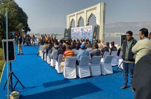 Bird Fair 2020: सैंकड़ों बच्चों ने पेंटिंग प्रतियोगिता में उकेरे खूबसूरत चित्र - देखें तस्वीरें