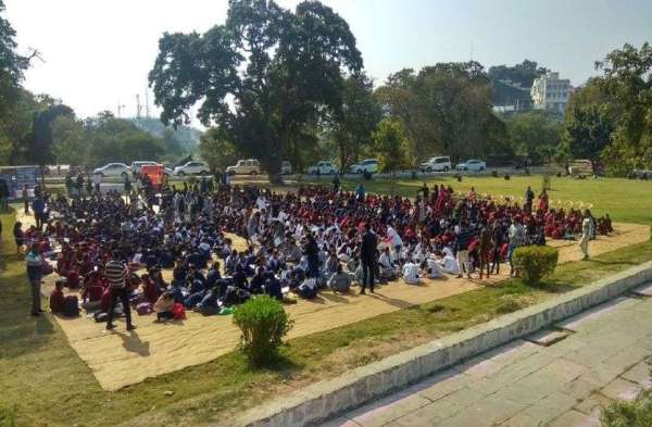 Bird Fair 2020: सैंकड़ों बच्चों ने पेंटिंग प्रतियोगिता में उकेरे खूबसूरत चित्र - देखें तस्वीरें