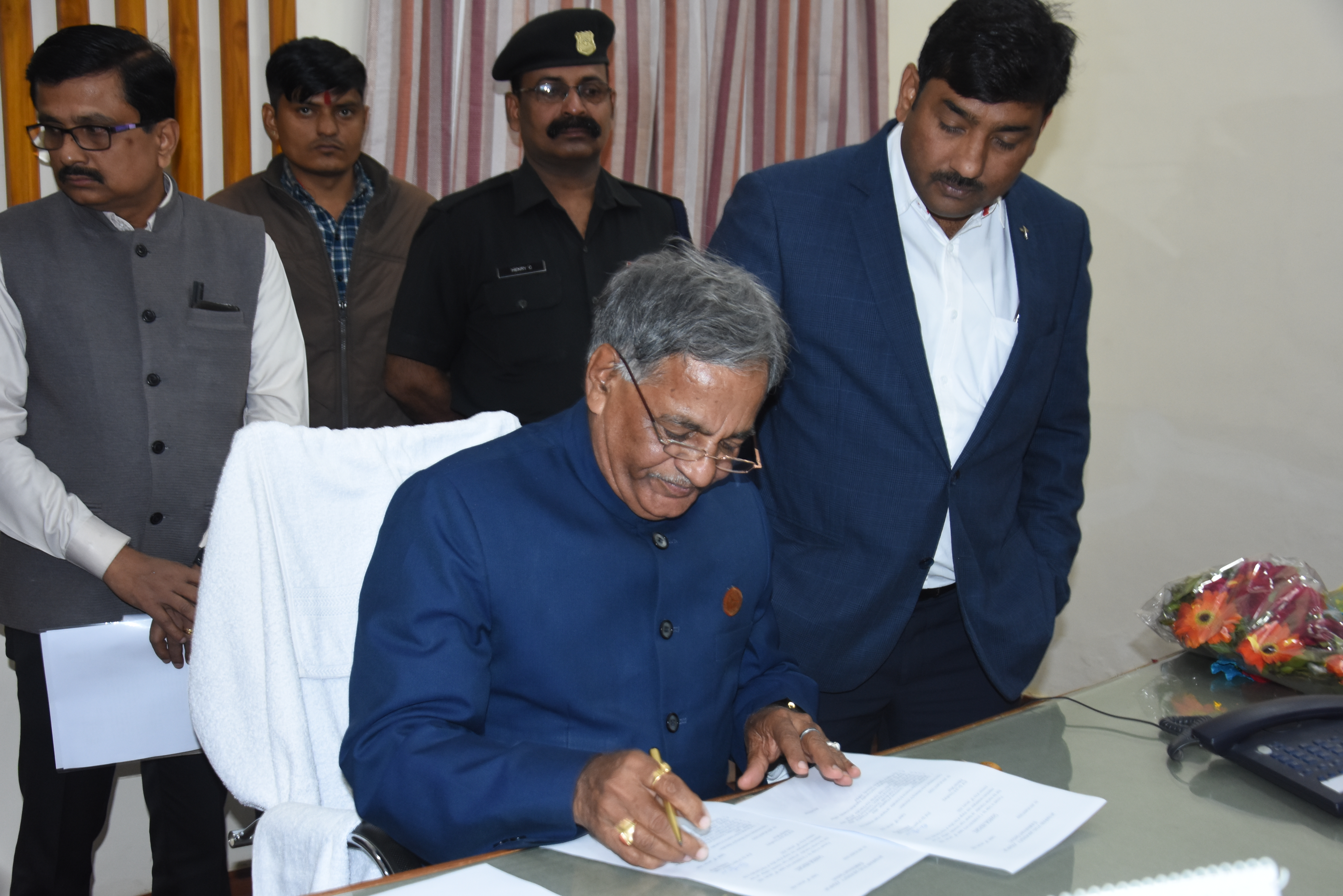 जेएनवीयू के नए कुलपति पकड़ चुके हैं 4 करोड़ का घपला, 140 लेक्चरर्स को किया घर रवाना