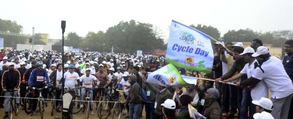 सायकल मैराथन । 