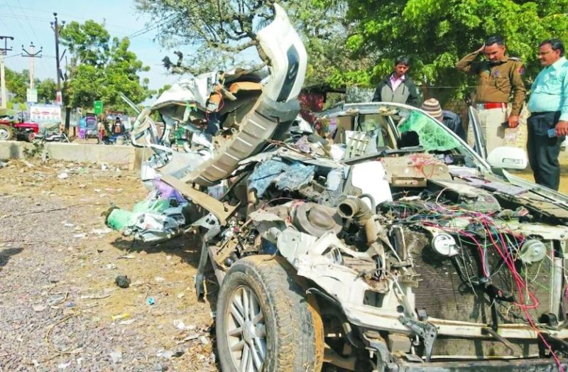 मौत से सिर्फ 15 मिनट पहले ही चलानी शुरू की थी कार