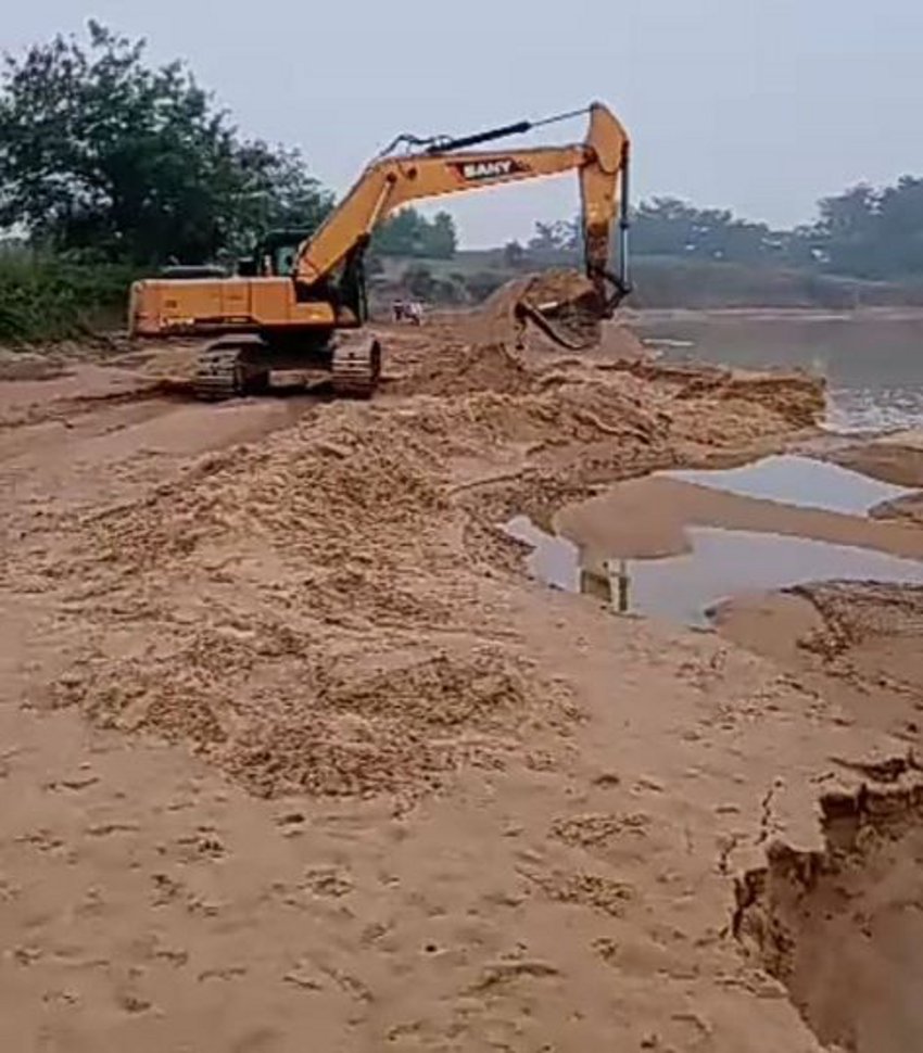 illegal mining of sand 