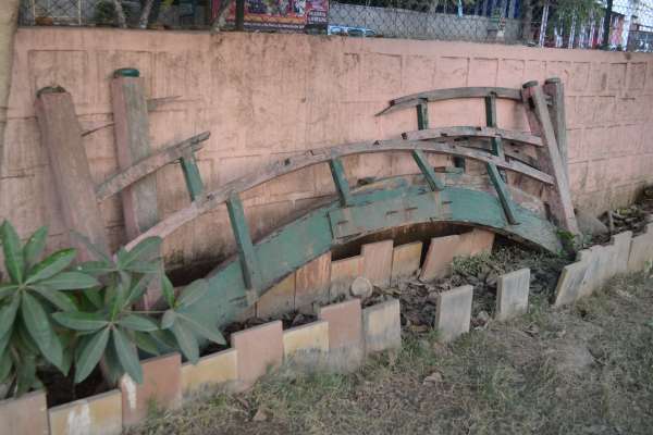 बाल भवन का बदहाल पार्क