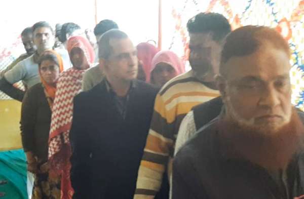 Free eye checkup of hundreds of patients in medical eye camp