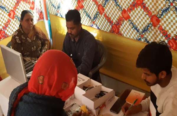 Free eye checkup of hundreds of patients in medical eye camp