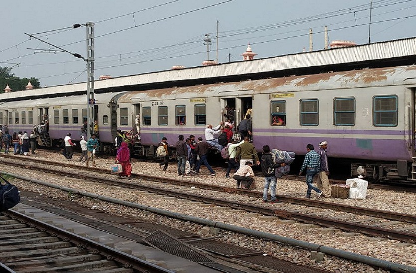 ग्वालियर-अहमदाबाद एक्सप्रेस आज रहेगी निरस्त, मरुधर 8 घंटे देरी से पहुंची