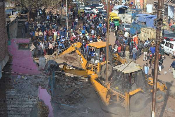 बहोड़ापुर पर अतिक्रमण कार्यवाही