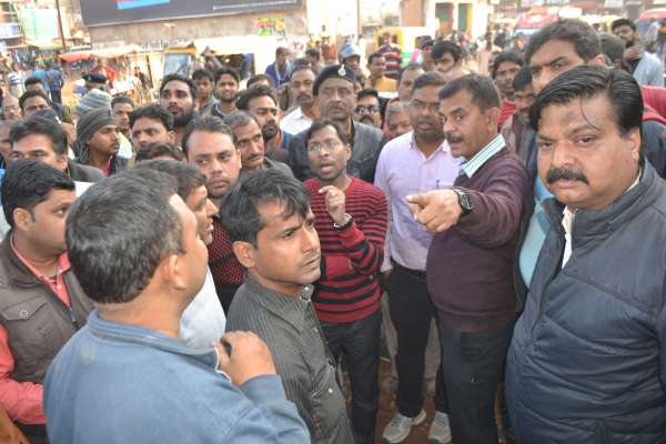 बहोड़ापुर पर अतिक्रमण कार्यवाही