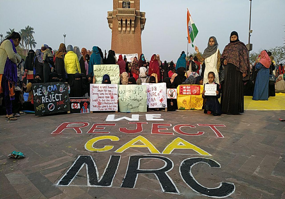 सीएए-एनआरसी विरोध प्रदर्शन छठे दिन भी जारी, अब तक 160 महिलाओं पर मुकदमा दर्ज