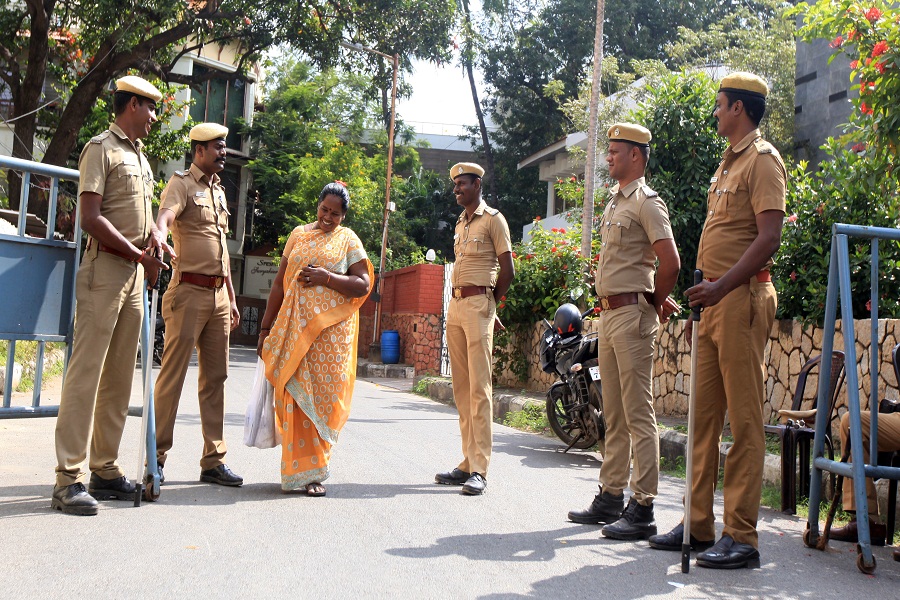 पेरियार पर टिप्पणी का मामला लगातार हो रहे प्रदर्शन के बाद रजनीकांत के आवास पर पुलिस सुरक्षा बढ़ाई