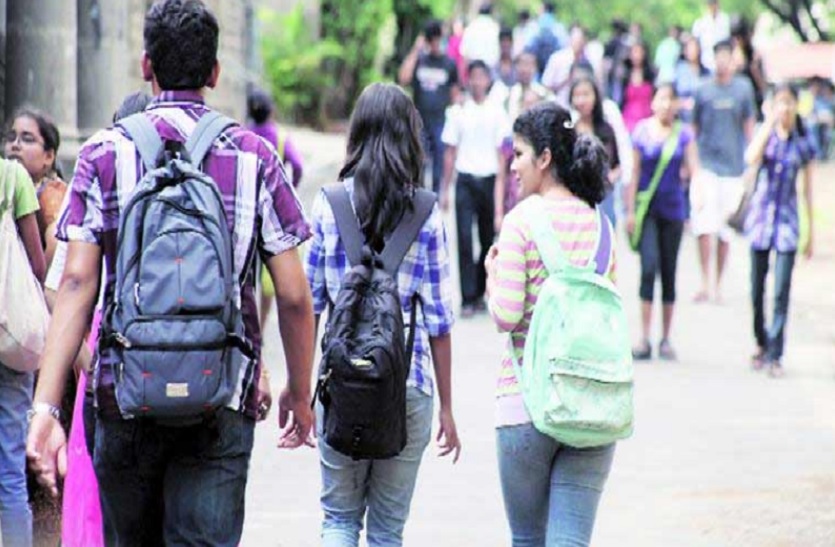 Good news for students: 10वीं और 12वीं के छात्रों को मिली राहत, CBSE ने परीक्षा में कैलकुलेटर ले जाने की दी छूट
