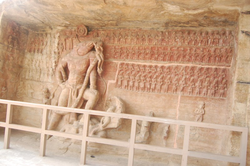 पर्यटकों को लुभाने 50 लाख से संवर रहीं गुप्त काल की उदयगिरी गुफाएं