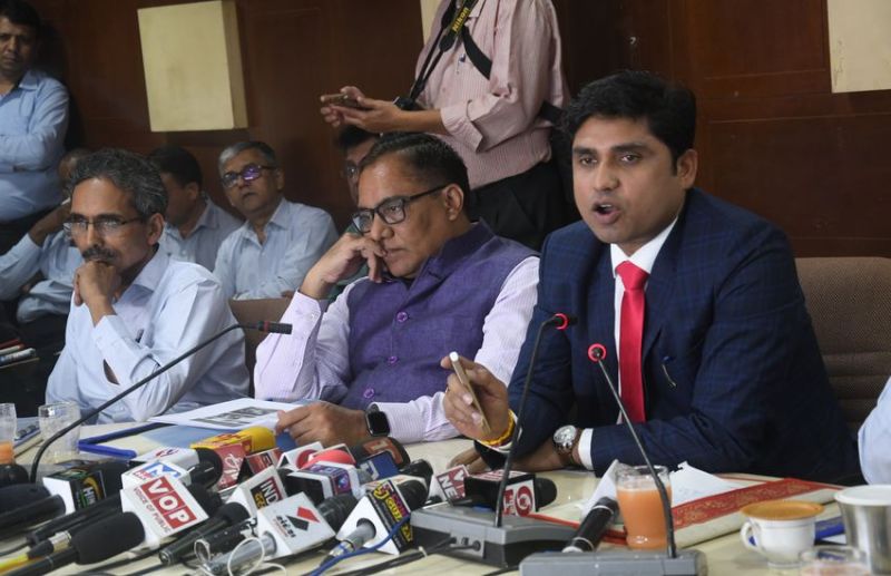 Budget / चुनावी साल की झलक : सूरत मनपा का 6003 करोड़ का ड्राफ्ट बजट पेश