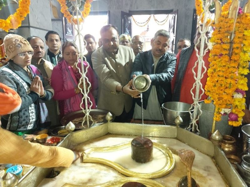 अब कैलाश महादेव का जलाभिषेक करने के लिए साथ में गंगाजल लाने की जरूरत नहीं