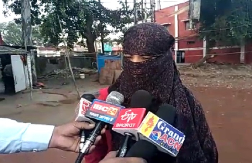 गोल्डमेडलिस्ट नेशनल प्लेयर के साथ तीन साल तक बलात्कार, शिकायत कि तो तेज़ाब से जला देने की धमकी दी