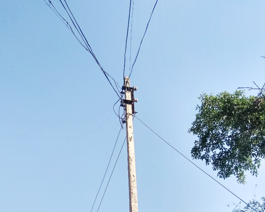 Current was running in electric pole