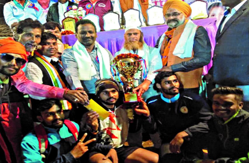 Gariaband winner in state level volleyball event, defeating Rajnandgaon by 4 seats