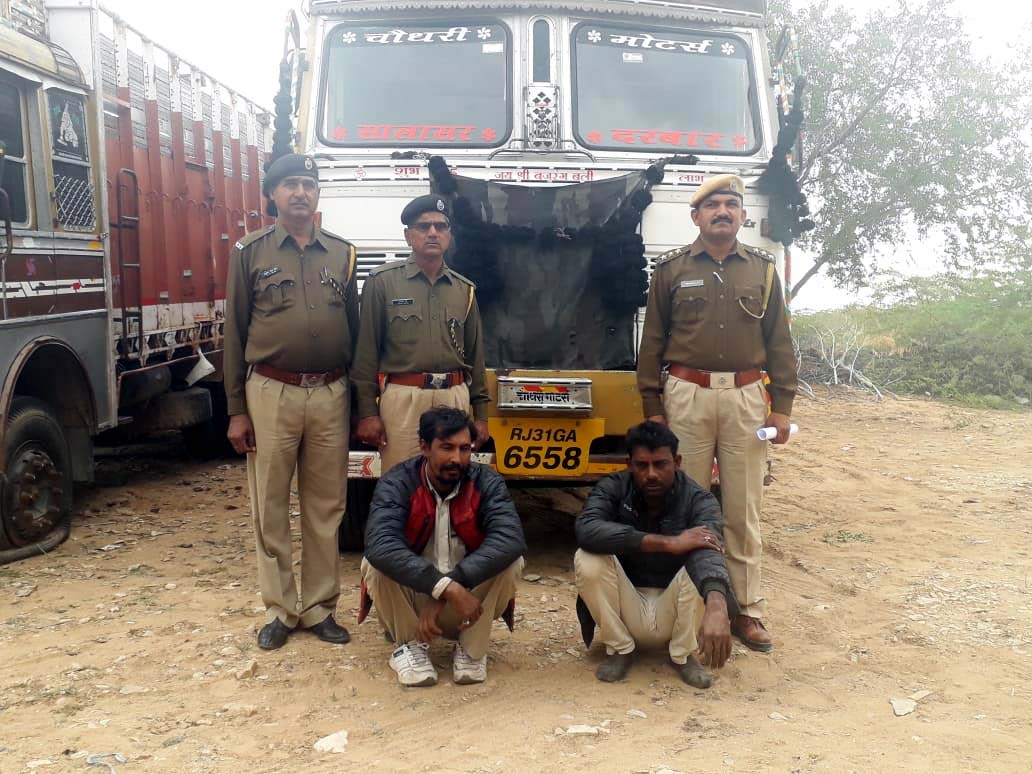 60 lakh illegal liquor seized from truck on mega highway