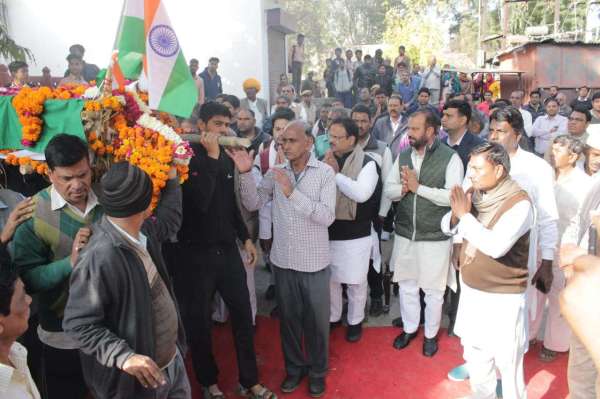 स्वतंत्रता सेनानी बृजकिशोर शर्मा की पार्थिव देह पंचतत्व में विलीन-देखें तस्वीरें