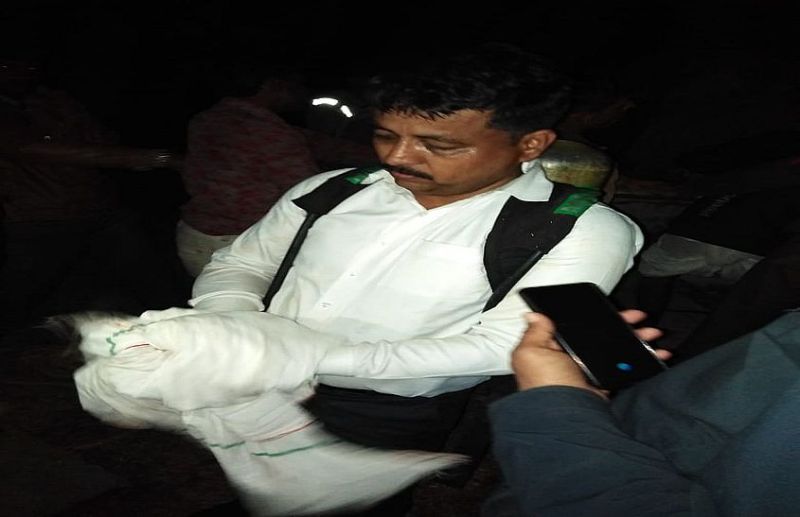 Tehsildar risked his life, still did not save his life