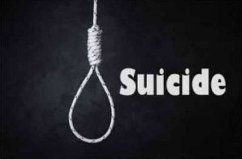 Person commits suicide by hanging in khandwa