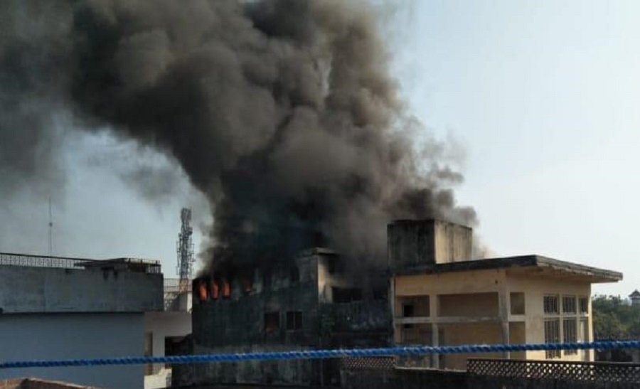 fire in oil industry at mau 