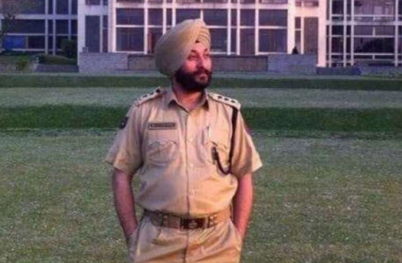 मोबाइल में स्थानीय लोगों से जुड़े अश्लील क्लिप रखता था DSP देविंदर सिंह, लगातार छापेमारी कर रहा NIA