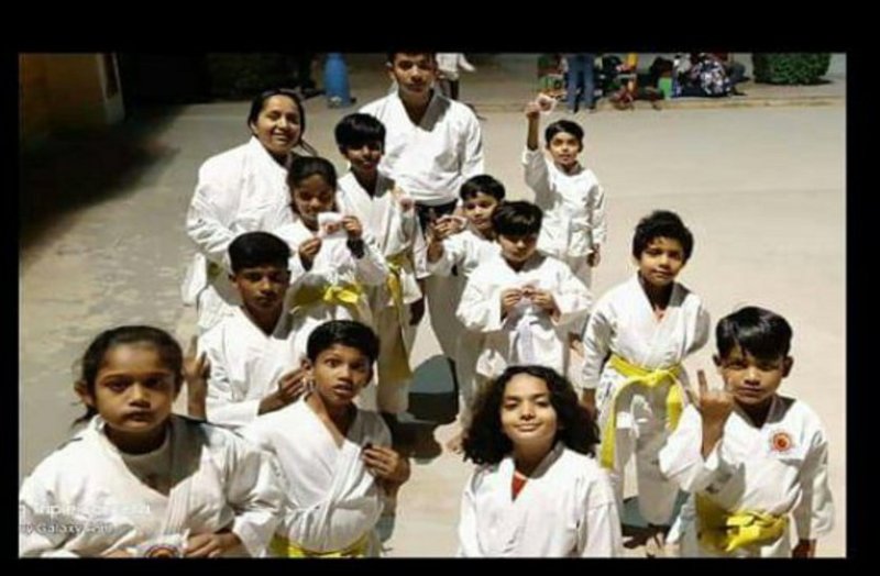 गरीब बच्चों के लिए शुरू किया कराटे प्रशिक्षण केन्द्र