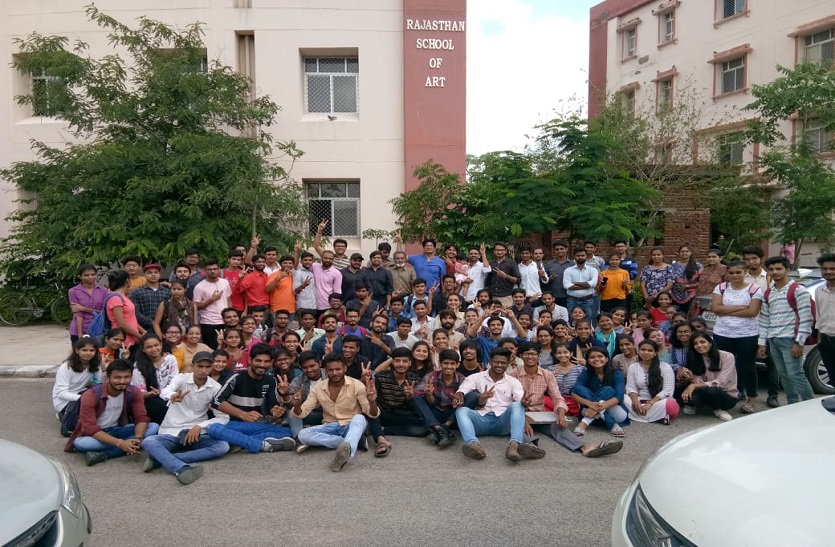Rajasthan School of Art is working on the guest faculty