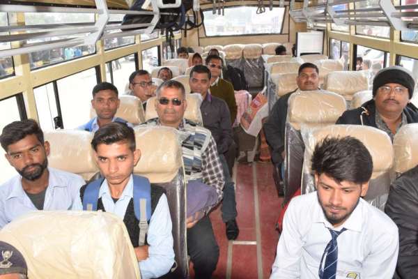 सतना में सिटी बस का हुआ शुभारंभ, कलेक्टर और निगमायुक्त ने बैठ कर किया ट्रायल