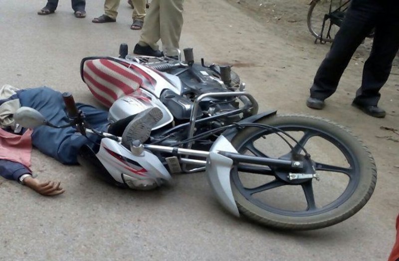 Woman Death In Bike Accident Jaipur : Mother Killed In Bike Accident