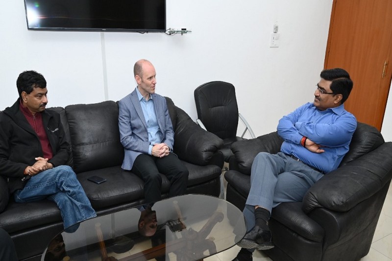 सिस्को के उपाध्यक्ष व आईआईटी बीएचयू के निदेशक