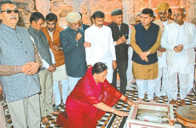 Former Chief Minister visited Nakoda, Jasol and Brahmadham