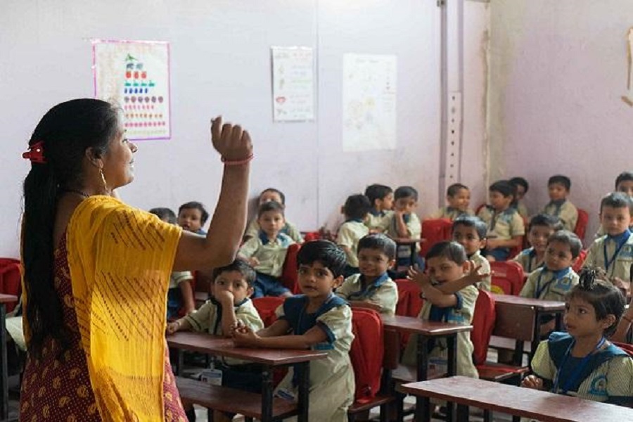 Maha Education News: राज्य के आठ हजार अयोग्य शिक्षकों वेतन नहीं, इस वजह से नहीं मिल रहा पैसा