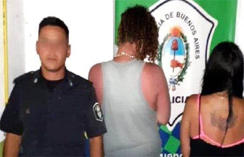 Couple could make a relationship so press 2 year old in the sand