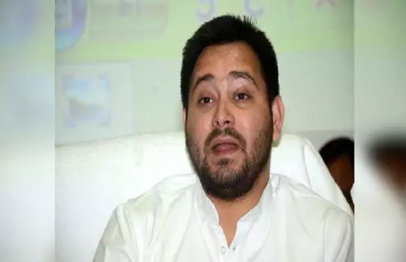 तेजस्वी ने दी राहुल को नसीहत, कहा- 'डंडा' नहीं 'कलम' की बात करनी चाहिए