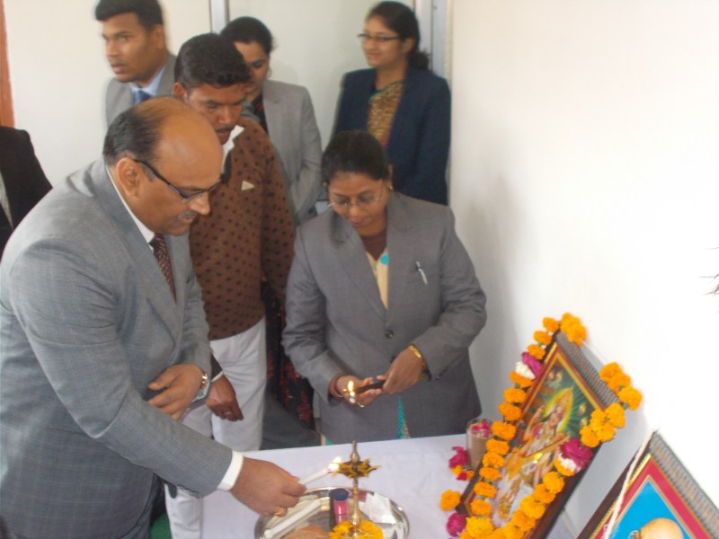 आपसी सामंजस्य से हुआ नेशनल लोक अदालत में मामलों का निराकरण नेशनल लोक अदालत